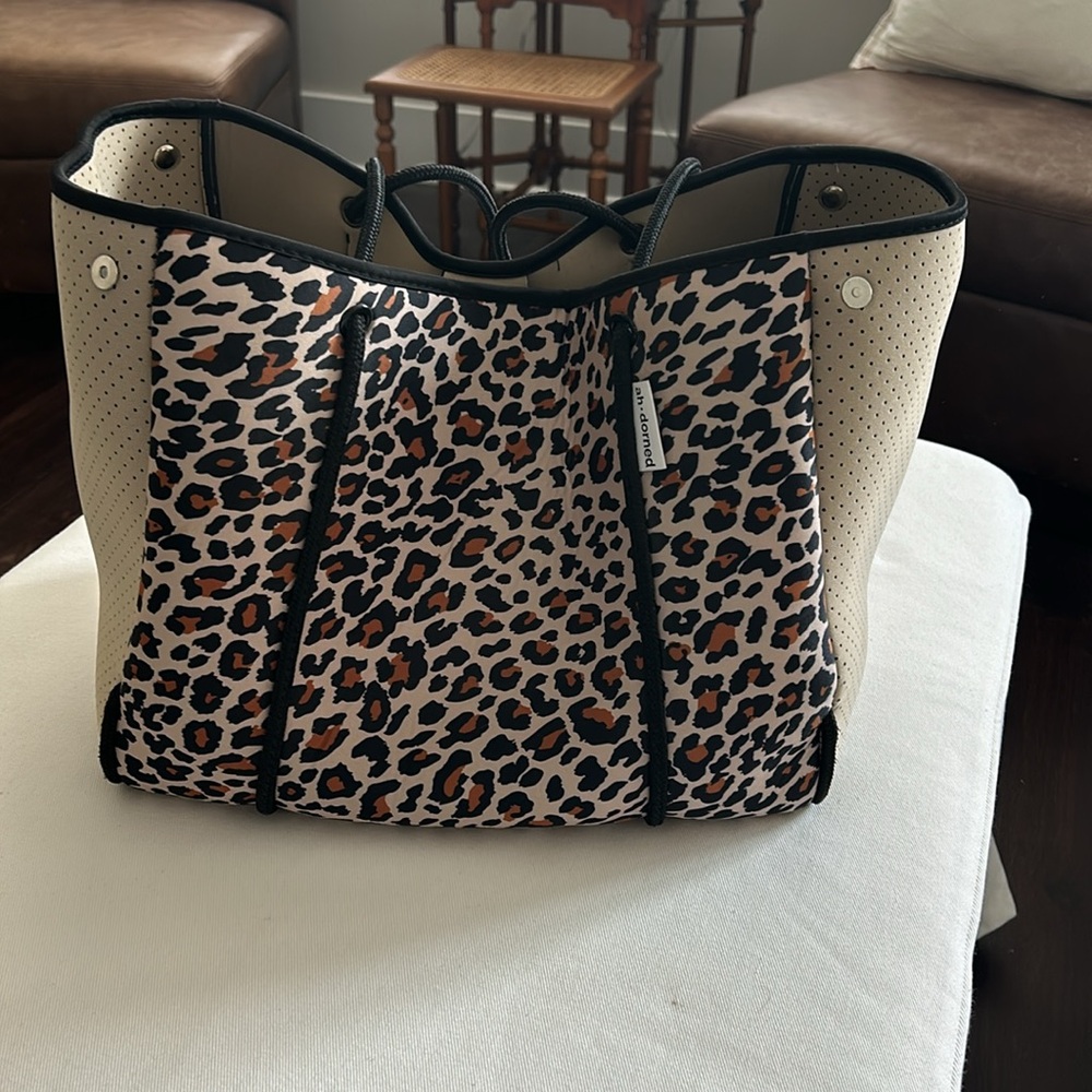 Ahdorned tote